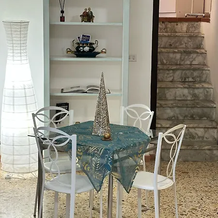 Casa Vacanze, Al Vicolo, Centro Storico Subiaco Exterior photo